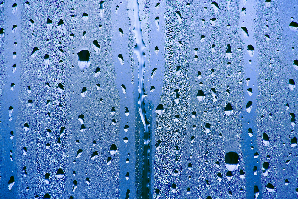 Mist,And,Water,Drops,On,The,Glass,,Blue